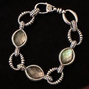 LAGOS MOTHER OF PEARL & QUARTZ DOUBLET
VENUS LINK BRACELET EUC